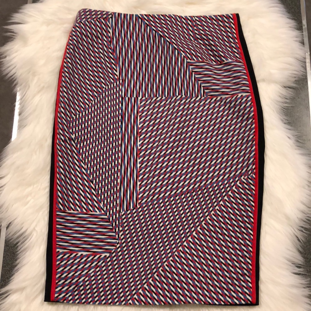MOVING SALE!! 1. State | Geo Print Pencil Skirt ๐ฆ - Picture 1 of 4